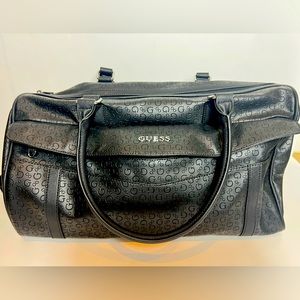 Guess luxury duffle bag at a very low price.
